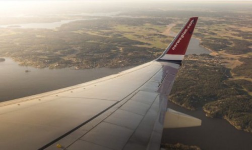  La aerolínea noruega Norwegian tiene abierta una oferta de empleo para auxiliares y azafatas de vuelo en su base de Oslo