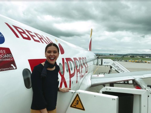 De alumna en Air-Hostess a Jefa de cabina por Diana Torres