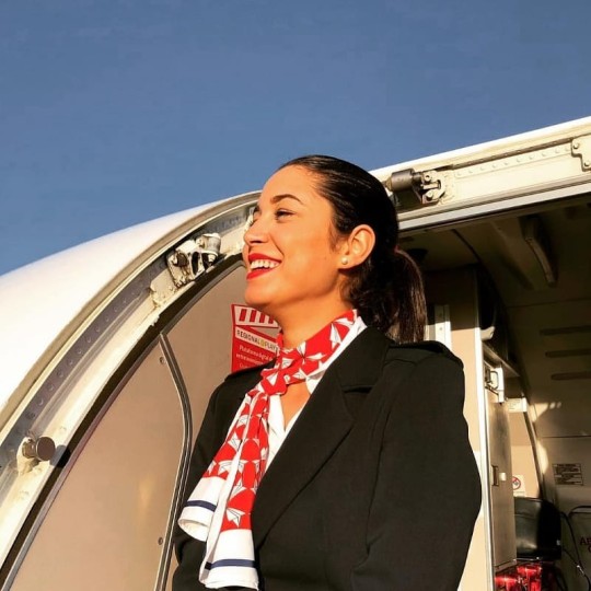 Opinión de Mariam Tami sobre Air-hostess Vigo